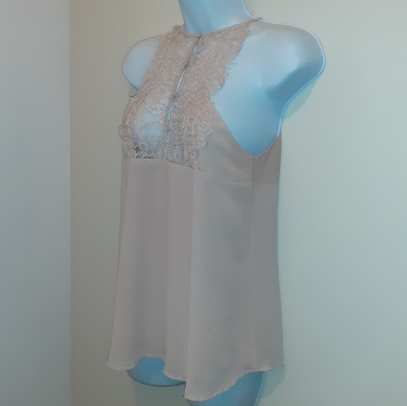 Naked Zebra Peach Blouse with Lace. ๐จ๐ฆ Size M - Picture 3 of 8